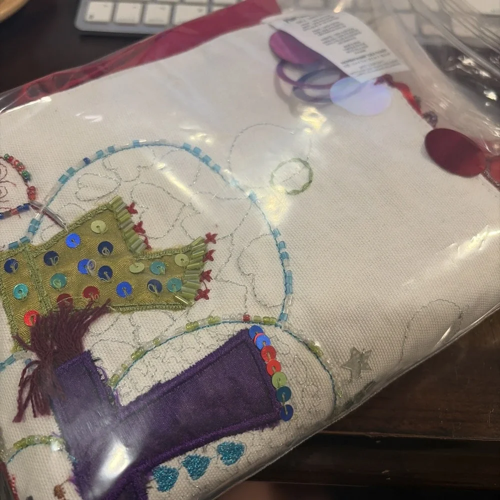 Pier 1 Embroidered Beaded  Christmas Table Runner~Whimsical Snowman Sequins~72